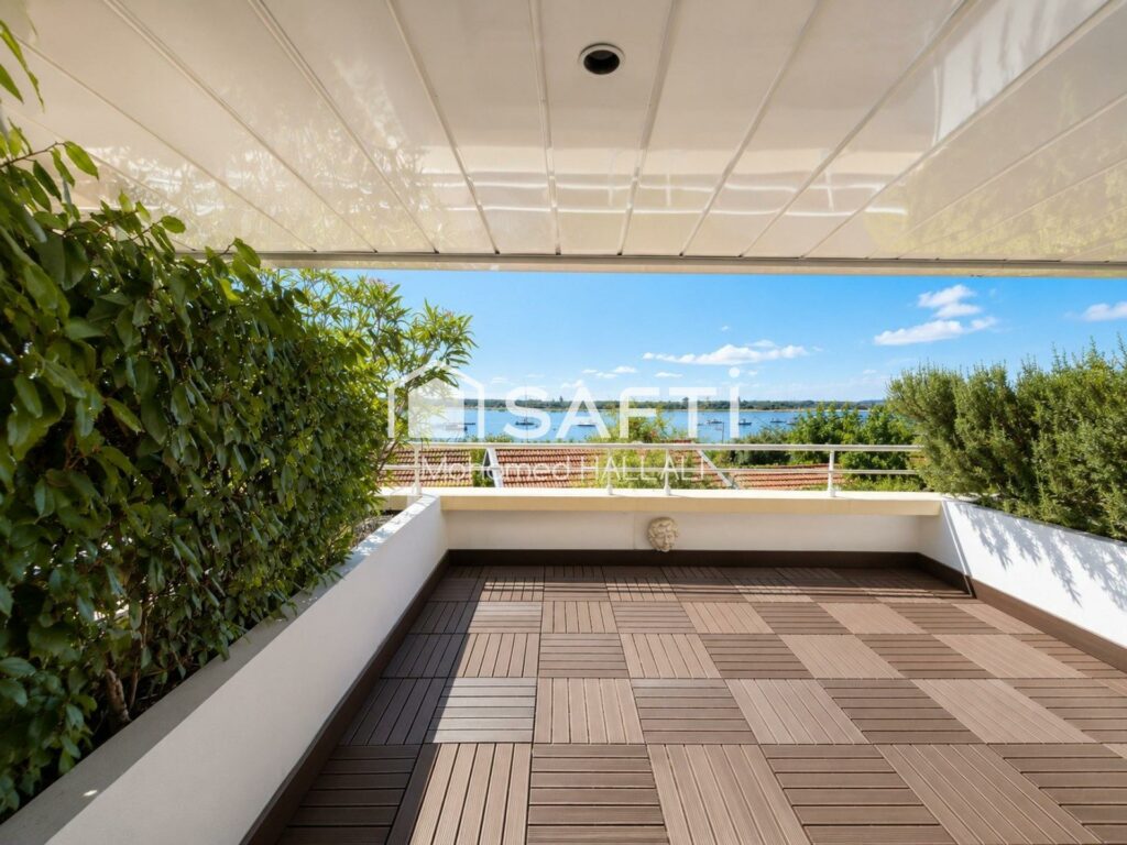 T3 73 m², vue mer, terrasses 50 m², parking
